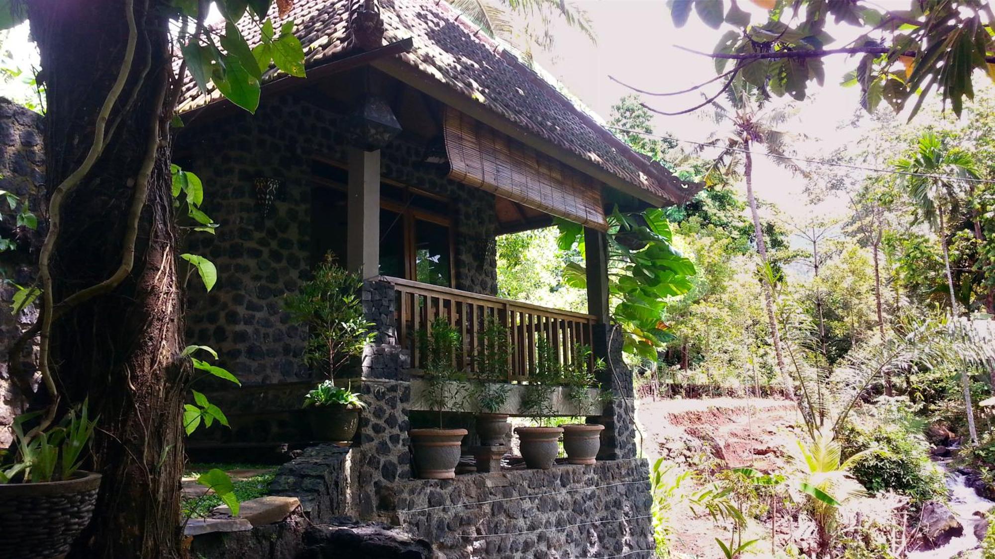 Pondok Manis Singaraja  Exterior photo